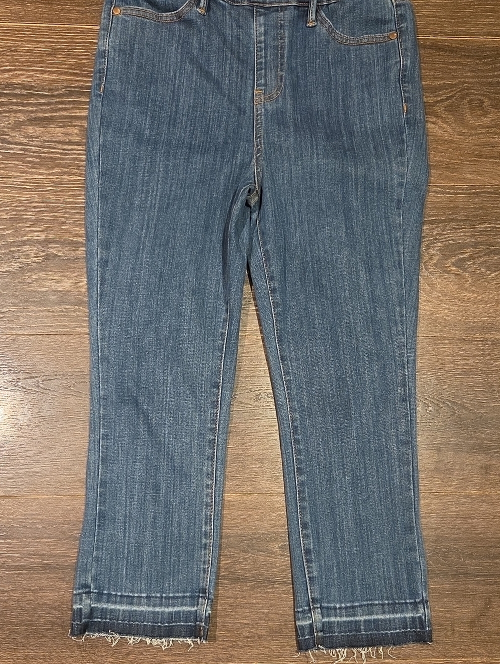 ❤️ JUDY BLUE HIGH RISE SKINNY CROP CAPRI JEANS, PULL ON, 4/5 (27) - Picture 6 of 8